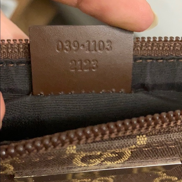 *SOLD* Authentic Gucci Handbag - Picture 5 of 6